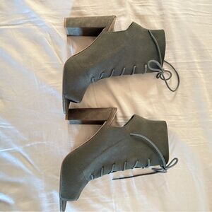 Steve Madden Charcoal Heeled Boots